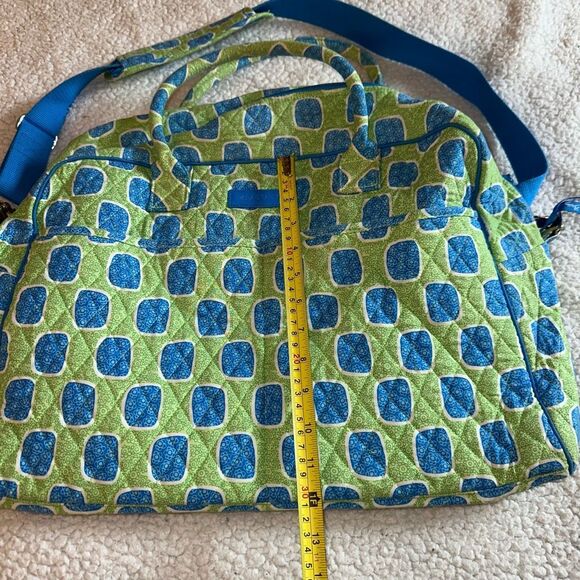 Vera Bradley Weekend Travel Duffel Bag Doodle Daisy Blue Green Floral NWOT - Picture 4 of 7
